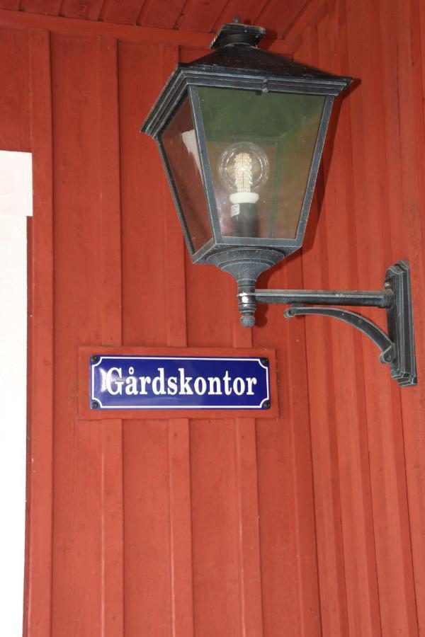 Vaermvik Gardskontor Hotel Vastervik Exterior photo